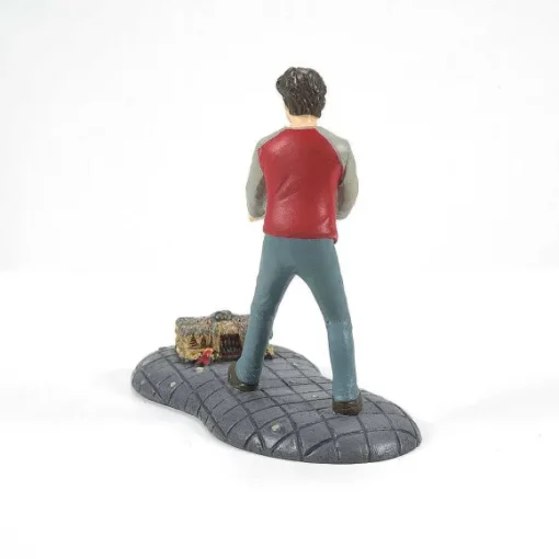 Department 56 Harry & His Monster Book< Harry Potter Village